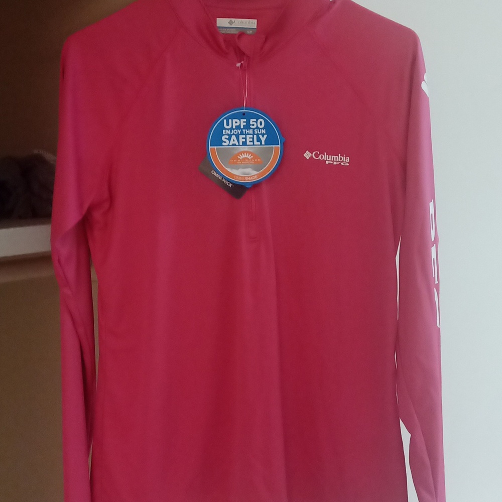 Brand new Pink Columbia pullover